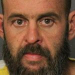 Meses depois, homem de Oregon acusado de assassinato de filho pequeno