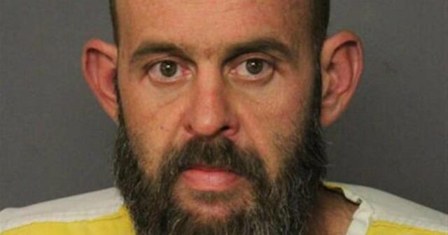 Meses depois, homem de Oregon acusado de assassinato de filho pequeno