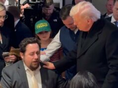 Homem de Iowa para Trump em restaurante com pedido inesperado antes do discurso O presidente Donald Trump fala sobre a economia em um comício na terça-feira, 27 de janeiro de 2026, em Clive, Iowa.