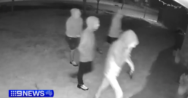 Homem é atingido por facão e galho de árvore durante suposta invasão de casa
