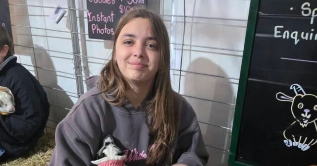 Homenagens para 'linda' jovem de 16 anos morta em acidente de quadriciclo
