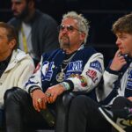 Horóscopo 22 de janeiro de 2026: Guy Fieri, cabe a você fazer as escolhas certas