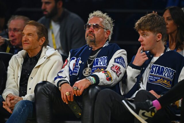 Horóscopo 22 de janeiro de 2026: Guy Fieri, cabe a você fazer as escolhas certas
