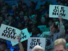 ICE recebe rejeição de seus atletas profissionais favoritos Desenho animado de Mike Luckovich