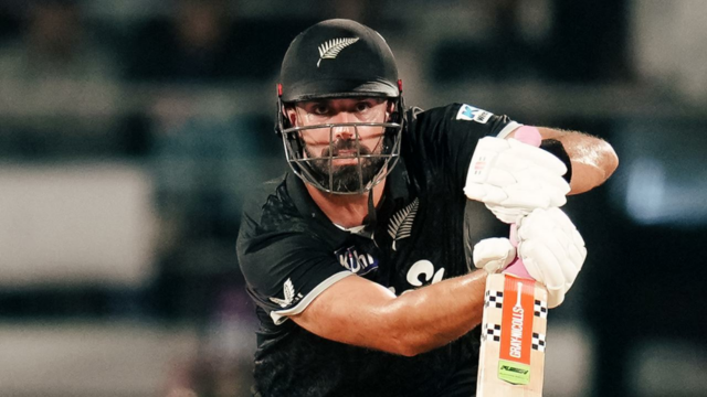 IND vs NZ 2º ODI: A invencibilidade de Daryl Mitchell ajuda o cruzeiro da Nova Zelândia a vencer
