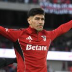 Lautaro Rivero do River Plate em ação