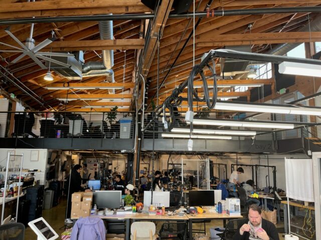 Inteligência Física, a última aposta do veterano do Stripe Lachy Inteligência Física, a última aposta do veterano do Stripe Lachy Groom, está construindo os cérebros robóticos mais badalados do Vale do Silício