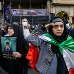 Irã restaura SMS à medida que começa a reversão faseada do apagão da Internet