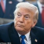 O presidente Donald Trump, na foto acima no Salão Oval na sexta-feira, escreveu uma mensagem contundente aos legisladores de Minnesota no Truth Social