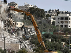 Israel destrói três casas palestinas na Cisjordânia ocupada Israel destrói três casas palestinas na Cisjordânia ocupada