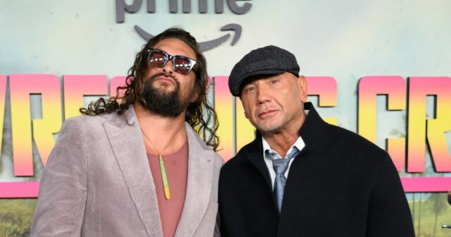 Jason Momoa compartilha a realidade das filmagens de cenas de Jason Momoa compartilha a realidade das filmagens de cenas de luta aos 46 anos: 'Dói'