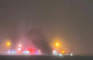 Jato particular transportando 8 pessoas cai no aeroporto de Bangor, Maine, diz FAA Yahoo news home