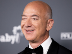 Jeff Bezos criticado por inúmeros leitores do Washington Post em meio ao silêncio sobre a invasão do FBI: ‘Você acelerou a morte da democracia’ Liberdade de imprensa do Washington Post