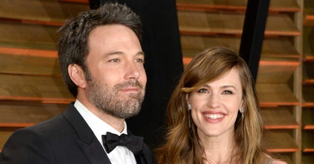 Jennifer Garner fala sobre as partes ‘difíceis’ de seu divórcio Festa do Oscar da Vanity Fair 2014, organizada por Graydon Carter - chegadas