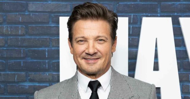 Jeremy-Renner-Posts-Sobre-arado-de-neve-3-anos-após-quase-acidente-fatal2.jpg