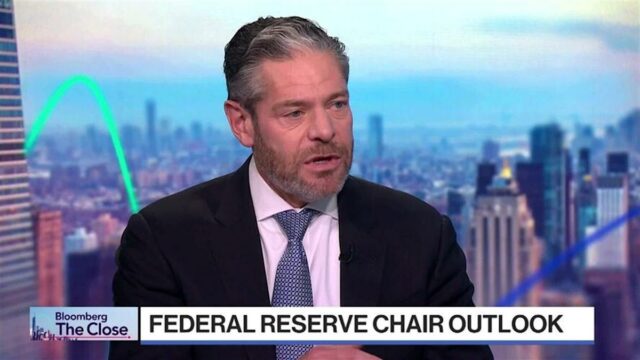 Jerome Schneider, da PIMCO: veja mais um corte nas taxas Jerome Schneider, da PIMCO: veja mais um corte nas taxas este ano