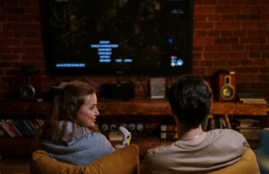 Jogue milhares de jogos nostálgicos com este console de US$ 85 Jogue milhares de jogos nostálgicos com este console de US$ 85