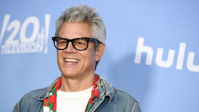 Johnny Knoxville confirma que novo filme de ‘Jackass’ chegará neste Milo Manheim e Teagan Croft (Getty Images) Enrolados