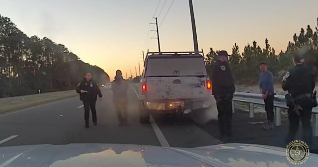 Jovem desaparecido foi supostamente encontrado no carro de agressor sexual Adolescente sequestrada no dia de Natal e salva pelo pai que rastreou seu telefone