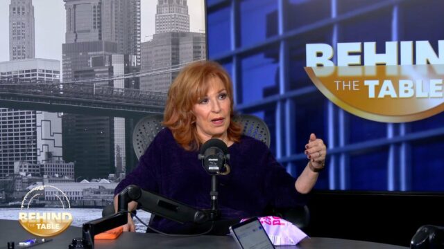 Joy Behar mal pode esperar pelo retorno de Marjorie Taylor Joy Behar mal pode esperar pelo retorno de Marjorie Taylor Greene a 'The View': 'O inimigo do meu inimigo é meu amigo' | Vídeo