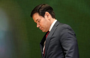 Juiz adverte a administração Trump de alterar o status de imigração dos demandantes no caso da Primeira Emenda Yahoo news home