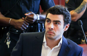 Juiz proíbe promotores federais de buscar pena de morte contra Luigi Mangione Juiz proíbe promotores federais de buscar pena de morte contra Luigi Mangione