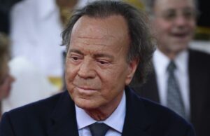 Julio Iglesias nega acusações ‘absolutamente falsas’ de que abusou sexualmente de ex-funcionários Julio Iglesias nega acusações 'absolutamente falsas' de que abusou sexualmente de ex-funcionários