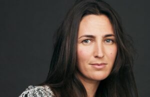 Keating fala sobre laços ‘infelizes’ com Epstein após e-mails expostos Michael Koziol