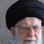 Khamenei comemora 'derrota' dos EUA, zomba de Trump 'criminoso': a América deve ser 'responsabilizada'