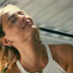 Kinology consegue acordos internacionais sobre 'Hell in Paradise' de Leila Sy com Nora Arnezeder e Maria Bello