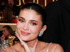 Kylie Jenner conta como ela conseguiu a pele de vidro antes do Globo de Ouro de 2026 Kylie Jenner posta foto fofa da filha Stormi, 7, na recapitulação de fim de ano