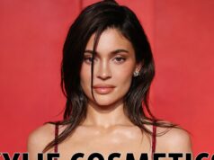 Kylie Jenner mostra decote em top de couro justo enquanto promove novo perfume kylie jenner cosméticos principal getty