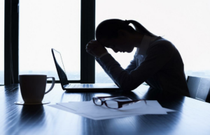 Lacuna de conscientização alimenta transtornos de saúde mental em jovens adultos indianos: especialistas Lacuna de conscientização alimenta transtornos de saúde mental em jovens adultos indianos: especialistas