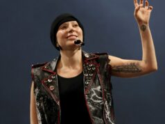 Lady Gaga pausa show em Tóquio para condenar o ICE e apoiar os americanos ‘que estão sendo impiedosamente alvejados’: ‘Precisamos voltar para um lugar seguro’ Lady Gaga pausa show em Tóquio para condenar o ICE e apoiar os americanos 'que estão sendo impiedosamente alvejados': 'Precisamos voltar para um lugar seguro'