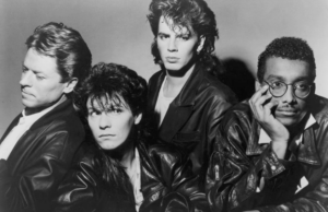 Lançando ‘The Power Station’ para uma caixa de 40 anos: John Taylor do Duran Duran em Coralling Robert Palmer e membros do Chic para um verdadeiro supergrupo pop Lançando 'The Power Station' para uma caixa de 40 anos: John Taylor do Duran Duran em Coralling Robert Palmer e membros do Chic para um verdadeiro supergrupo pop