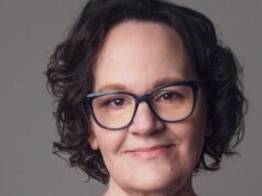 Laura Adler, diretora de elenco de ‘American Dreams’, morre aos 65 anos Laura Adler, diretora de elenco de 'American Dreams', morre aos 65 anos