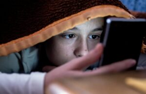 Legisladores franceses declaram ‘batalha por mentes livres’ após aprovar proibição de mídia social para crianças menores de 15 anos Legisladores franceses declaram 'batalha por mentes livres' após aprovar proibição de mídia social para crianças menores de 15 anos