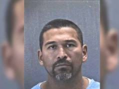 Líder de gangue condenado a 9 anos após executar esquemas ilegais de jogo e extorsão Líder de gangue condenado a 9 anos de prisão após executar esquemas ilegais de jogo e extorsão. Foto de Luis Ramirez