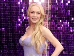 Lindsay Lohan serve férias chiques em foto rara com o marido Bader Shammas Lindsay Lohan oferece brilho chique e juvenil nas férias em foto rara com o marido Bader Shammas