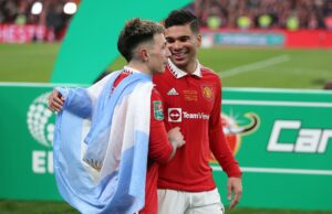 Lisandro Martinez e Neymar reagem ao anúncio de saída de Casemiro do Man Utd Casemiro sai