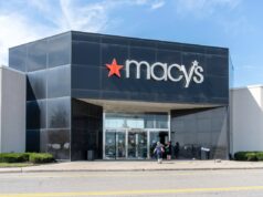 Macy’s fechando lojas em todo o país: lista completa de locais File Image: Entrance of a Macy's store in Buffalo, New York, USA.