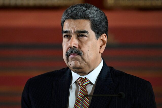 Maduro diz que Venezuela está “pronta” para fazer acordo com EUA sobre drogas e petróleo após ataques militares
