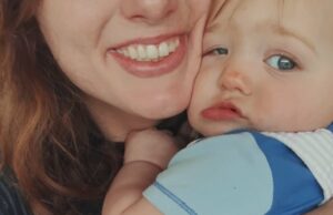 Mãe acusada de atirar e matar menina de 1 ano no dia de ano novo Destaque Destiny Faith Chiveral Mugshot Snaphatting Mãe de Maryland presa após bebê ser encontrado sufocado em almofadas do sofá