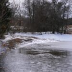 Uma mãe do Texas contou o momento comovente em que tentou salvar seus três filhos que morreram após caírem em um lago gelado (Copyright 2026 The Associated Press. Todos os direitos reservados).