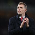 Darren Fletcher aplaude os fãs