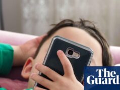 Mais de 100.000 pessoas pedem aos deputados que proíbam as redes sociais para menores de 16 anos no Reino Unido Mais de 100.000 pessoas pedem aos deputados que proíbam as redes sociais para menores de 16 anos no Reino Unido