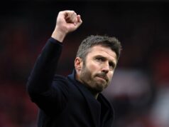 Man Utd x Man City: recorde de confronto direto, resultados, maior derrota, maior vitória e muito mais Ruben Amorim, técnico do Manchester United, abraça Pep Guardiola, técnico do Manchester City, após a partida da Premier League entre Manchester City FC e Manchester United FC no Etihad Stadium em 15 de dezembro de 2024