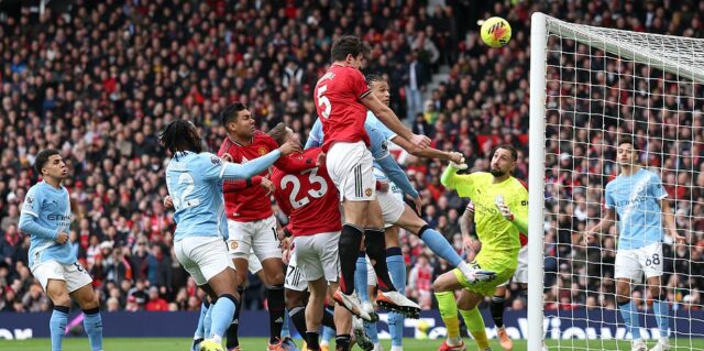 Manchester United x Manchester City - Premier League AO VIVO: último placar, notícias e atualizações do time enquanto Michael Carrick assume o comando do primeiro jogo da liga em um grande derby
