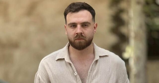 Manifestante iraniano pode ser executado dias após sua prisão Erfan Soltani foi preso em sua casa depois de participar de um protesto na semana passada.