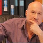 Mark Jones, diretor de 'Leprechaun' e 'Rumpelstiltskin', morre aos 72 anos